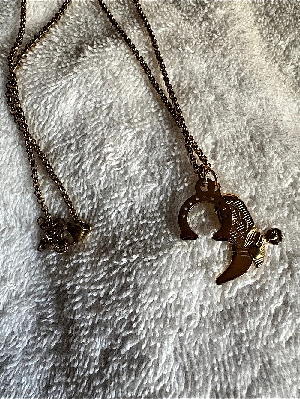 Gold-Tone cowgirlPendant Necklace   New